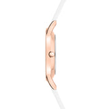 Seitenansicht der Tamaris Armbanduhr - The Modern Classic, mit roségoldenem Gehäuse und sportlichem Silikonarmband, die ein elegantes Damenuhrendesign von Tamaris hervorhebt, isoliert auf weißem Hintergrund.