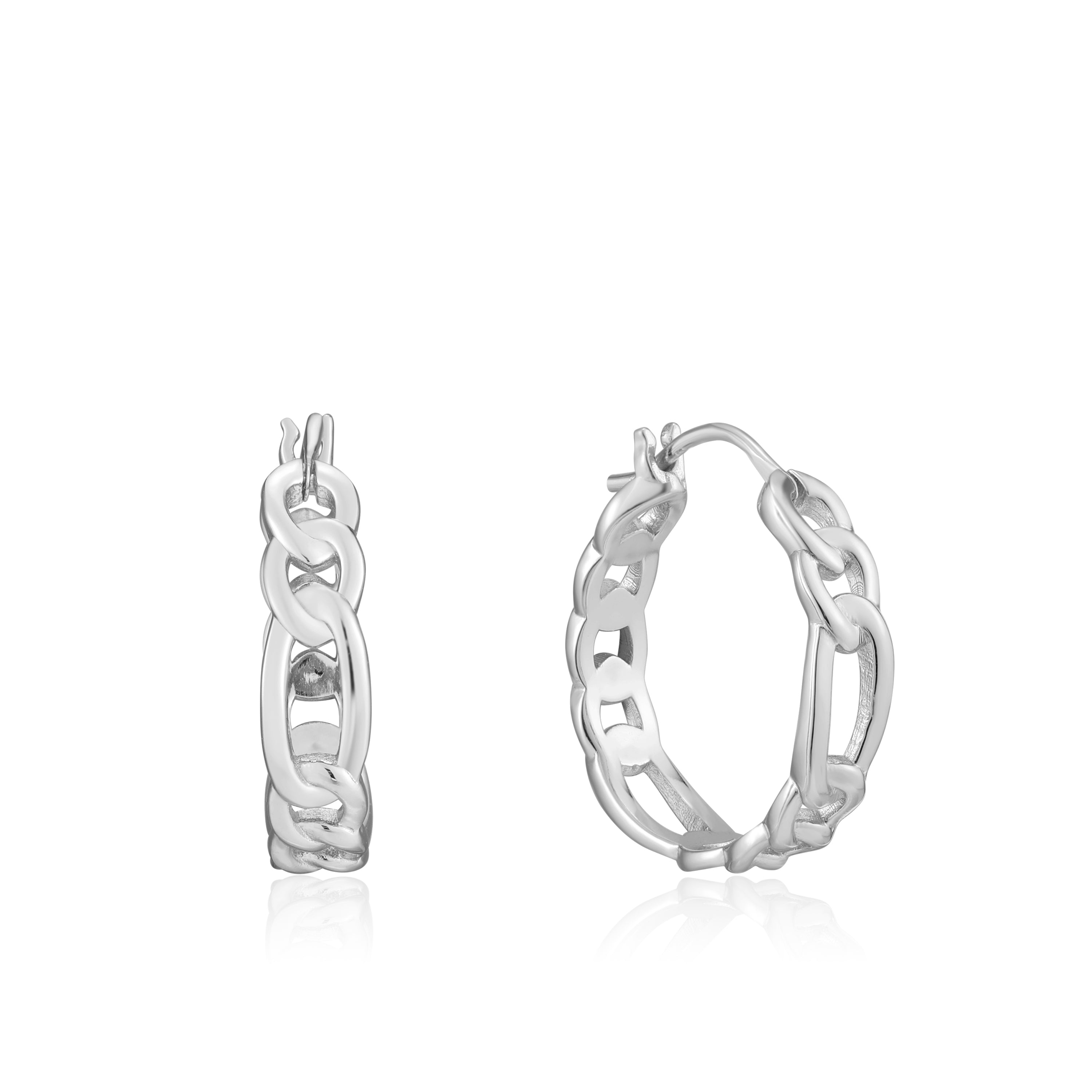 Setzen Sie ein mutiges Statement mit den Creole - Chain Reaction Ohrringen von Ania Haie. Die ineinander greifenden Silberreifen sind perfekt für einen auffälligen Look.