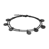 Das LIEBESKIND BERLIN Armband - The Mirror von Liebeskind Berlin bietet ein schwarzes Doppelketten-Design im Boho-Stil mit sechs runden Anhängern und einem Karabinerverschluss, gefertigt aus hochwertigem Edelstahl für moderne Eleganz.