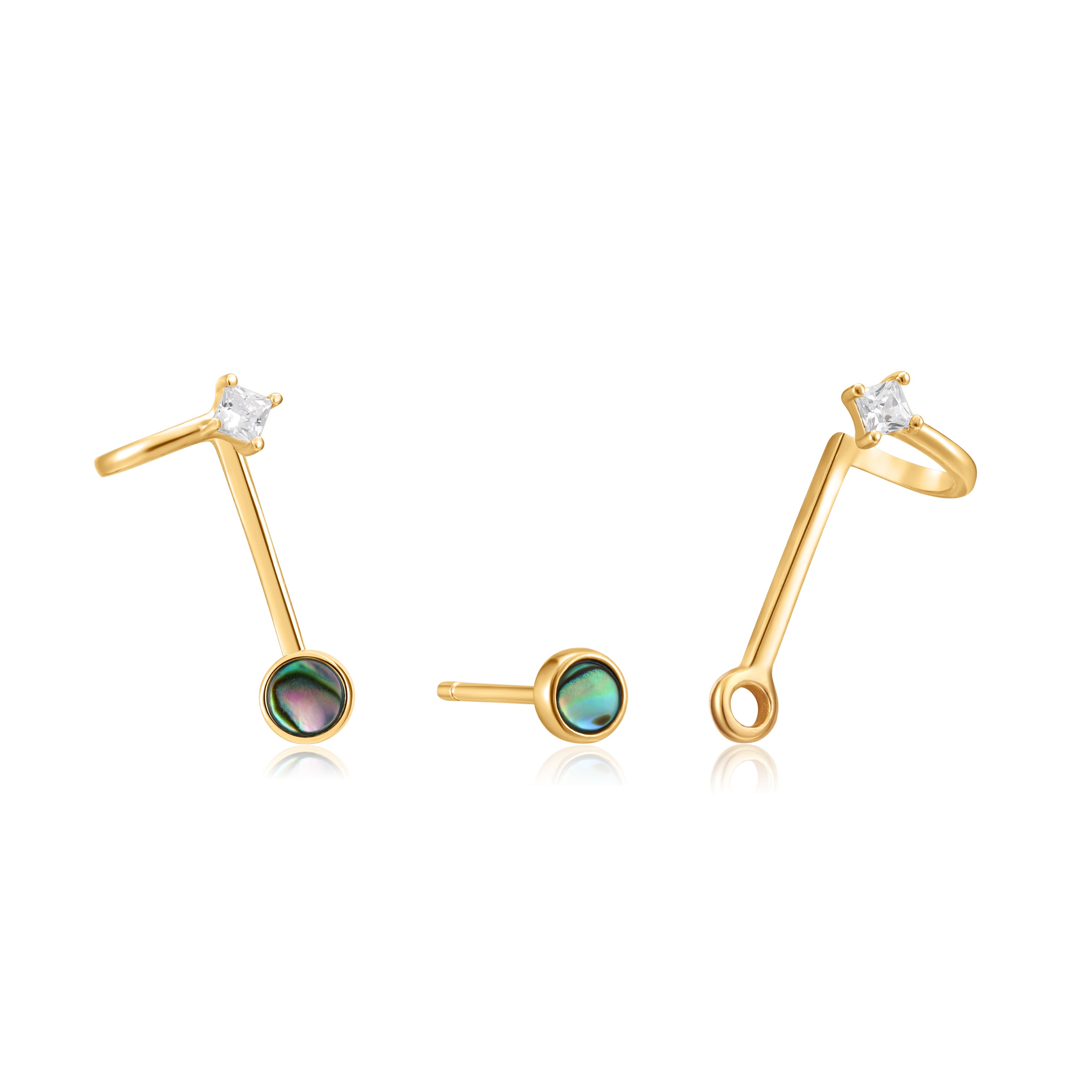 Drei Ania Haie Ohrstecker - Turning Tides Hidden Gem Goldohrringe mit grünen Abalone-Intarsien und funkelnden Zirkonia-Akzenten auf weißem Hintergrund.