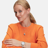 Tamaris Armband mit feiner Kette, Mond- und steinbesetzten Sternanhängern in der Farbe silber Tragebild