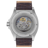 Die Rückseite einer Ingersoll Armbanduhr - The Orville mit einem Edelstahlgehäuse offenbart ihr Automatik-Uhrwerk, ergänzt durch ein braunes Lederarmband.