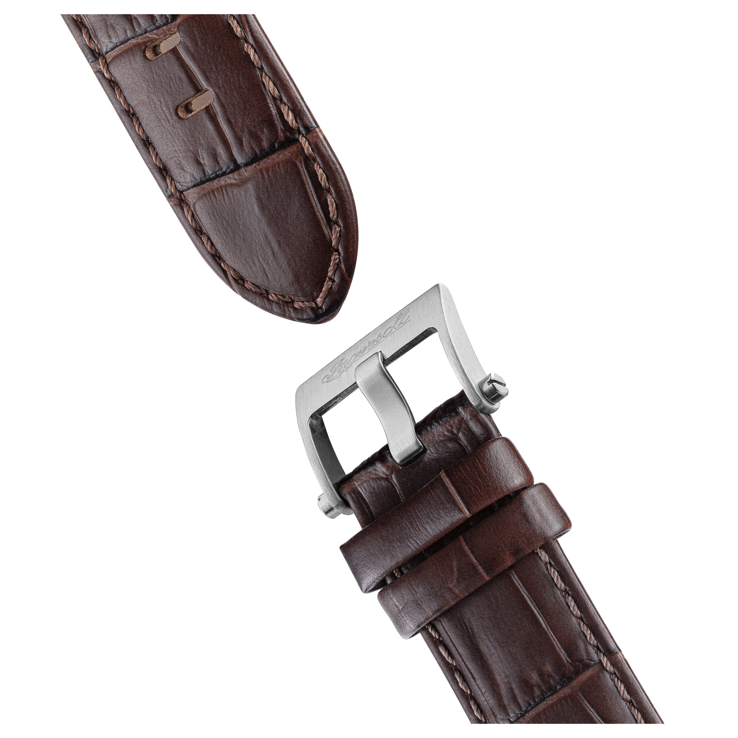 Nahaufnahme des braunen Lederarmbands mit silberner Schließe der Ingersoll Armbanduhr - The Orville, die die raffinierten Details vor einem weißen Hintergrund hervorhebt.