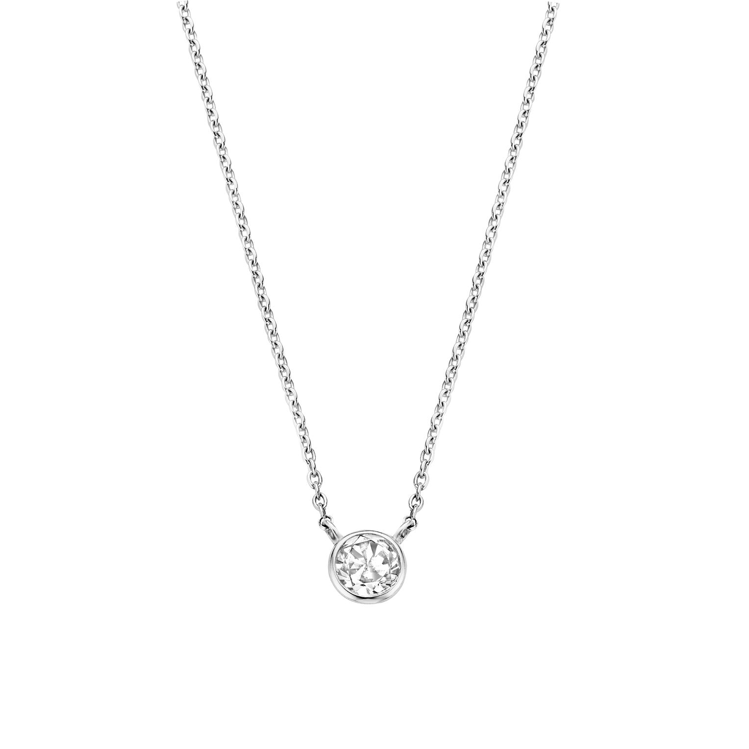 Die Ti Sento Milano Halskette - Leuchtender Zirkonia besteht aus einem einzelnen runden Zirkonia-Anhänger mit Lünette an einer Silberkette aus 925er Sterlingsilber von Ti Sento Milano.