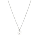 Die LIEBESKIND BERLIN Halskette - Keep Loving von Liebeskind Berlin ist eine silberne Kette mit einem runden Anhänger mit ausgeschnittenem Herz, perfekt als Schmuck Damen und ergänzt wunderschön jeden Stil. Abgebildet auf weißem Hintergrund.