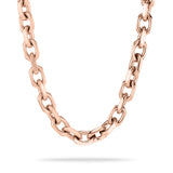 Nahaufnahme der Tamaris Halskette - Matt and Shiny von Tamaris mit großen ovalen Gliedern aus Roségold auf weißem Hintergrund.