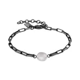 Liebeskind Berlin Armband aus rechteckigen Gliedern mit Baroque Pearl in der Farbe schwarz Produktbild