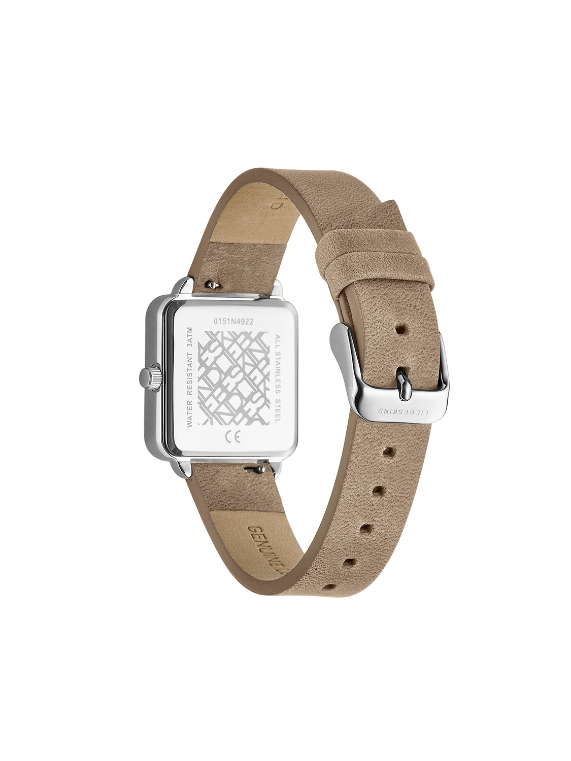 LIEBESKIND BERLIN Armbanduhr - The Classic Square: Beigefarbene Damenuhr aus Wildleder mit quadratischem, silbernem Gehäuse, auf der Rückseite mit eingraviertem Liebeskind Berlin Branding.