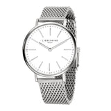 Liebeskind Berlin Armbanduhr mit Zirkoniadetails auf dem Zifferblatt, silbernen Indizes, silbernem Gehäuse und silbernem Meshband; Produktbild