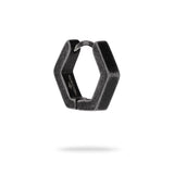 Der Fynch-Hatton Creole - The Hexagon ist ein sechseckiger Schlüsselanhänger aus schwarzem Metall mit minimalistischem Design, inspiriert vom Stil des markanteren Männer Ohrrings, dargestellt auf weißem Hintergrund.