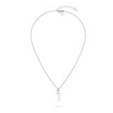 Die Tamaris Halskette - Glaube, Liebe, Hoffnung von Tamaris hat eine zarte silberne Kette mit einem rechteckigen Kristallanhänger und ist damit ein perfektes Geschenk für jeden Anlass.