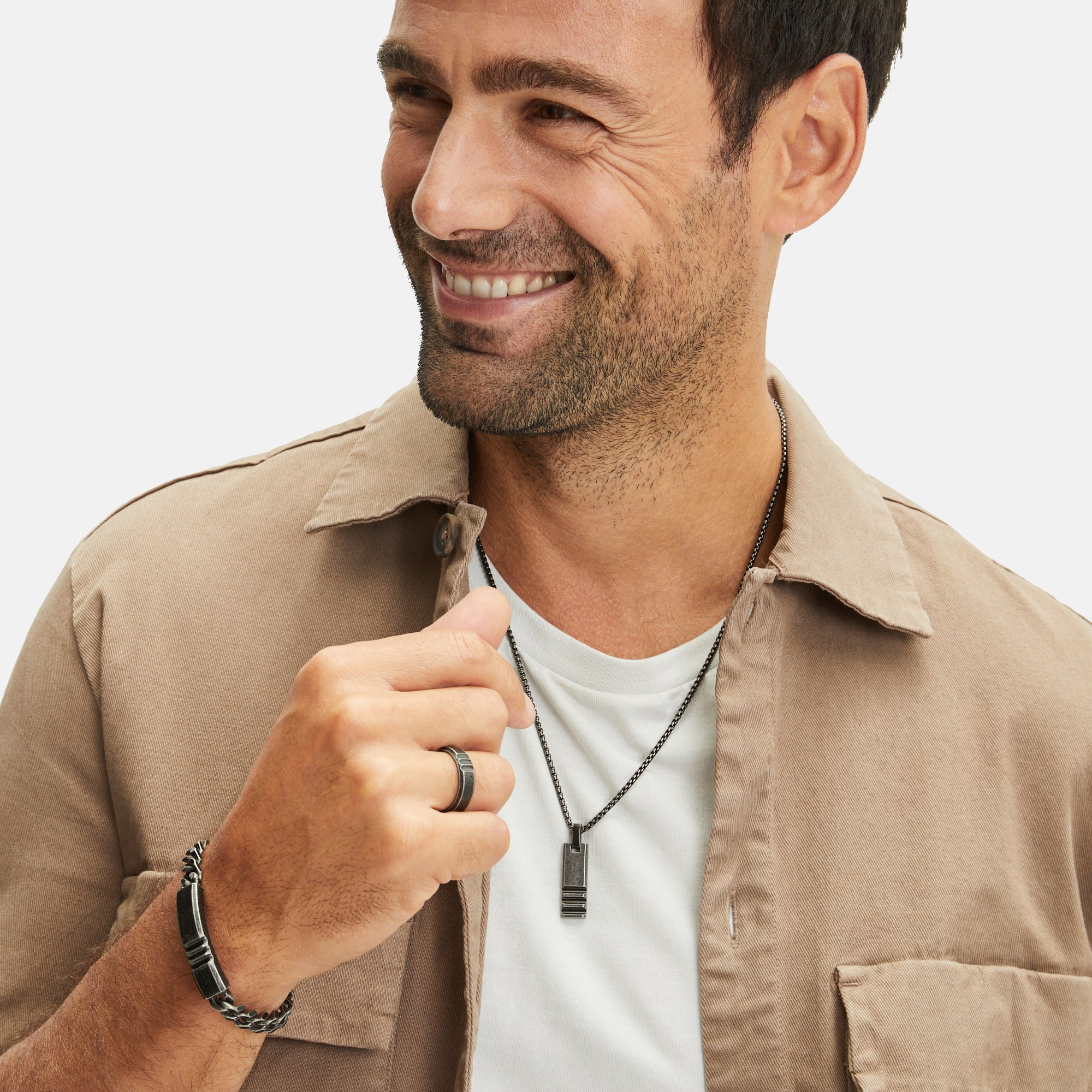 Modelbild, Schwarzer Herrenschmuck
