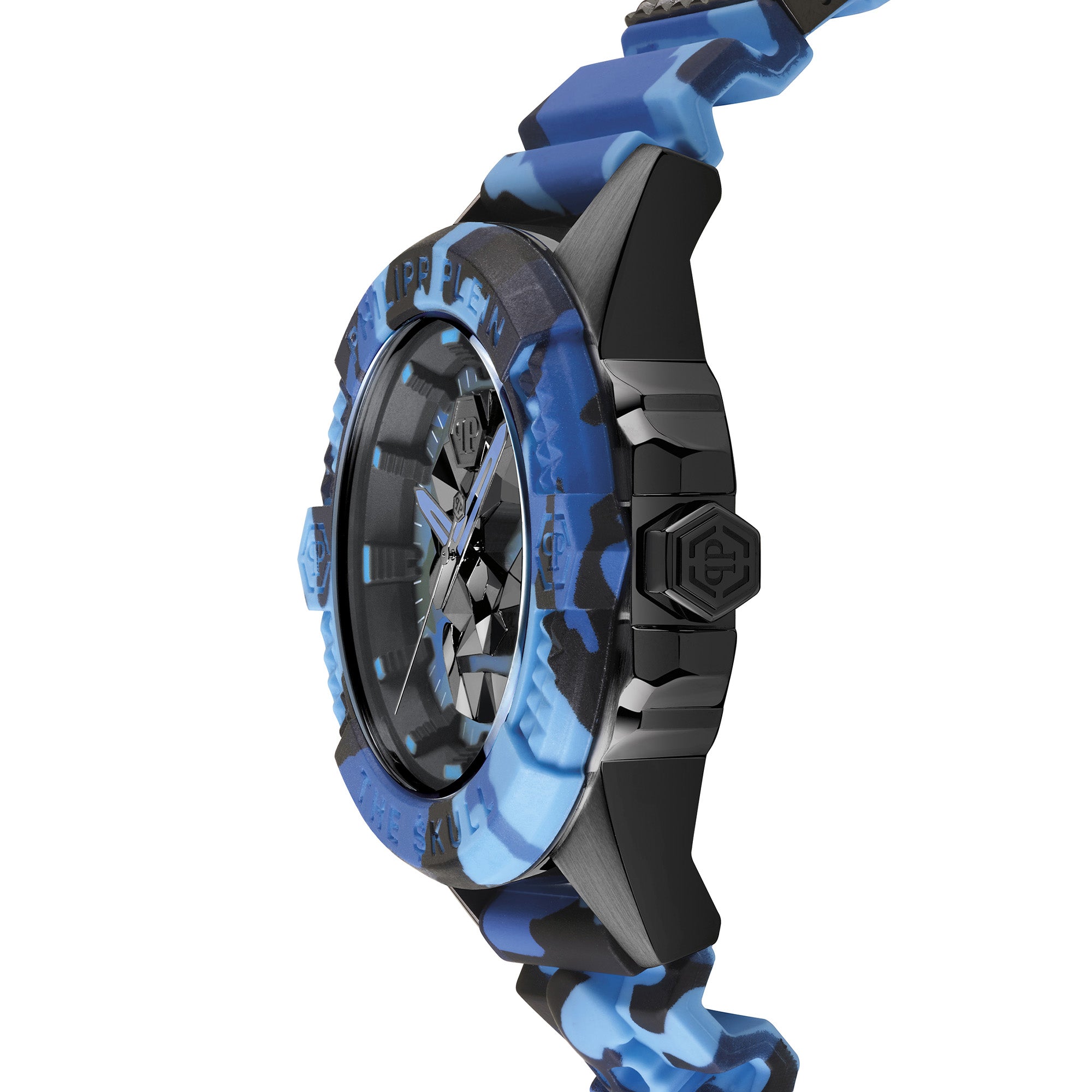 Philipp Plein Armbanduhr mit blau-camouflagenfarbenem Zifferblatt mit schwarzem Totenkopfdesign und schwarzen sowie blauen Akzenten, schwarzem Gehäuse mit blau-camouflagefarbenem Topring und blau-camouflagefarbenem Edelstahlband Seitenansicht