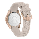 Philipp Plein Armbanduhr mit beigem Zifferblatt mit sechseckigem Muster und silbernen Indizes, roségoldenem Gehäuse mit glassteinbesetztem Topring und beigem Silikonband mit sechseckigem Muster; Rückansicht