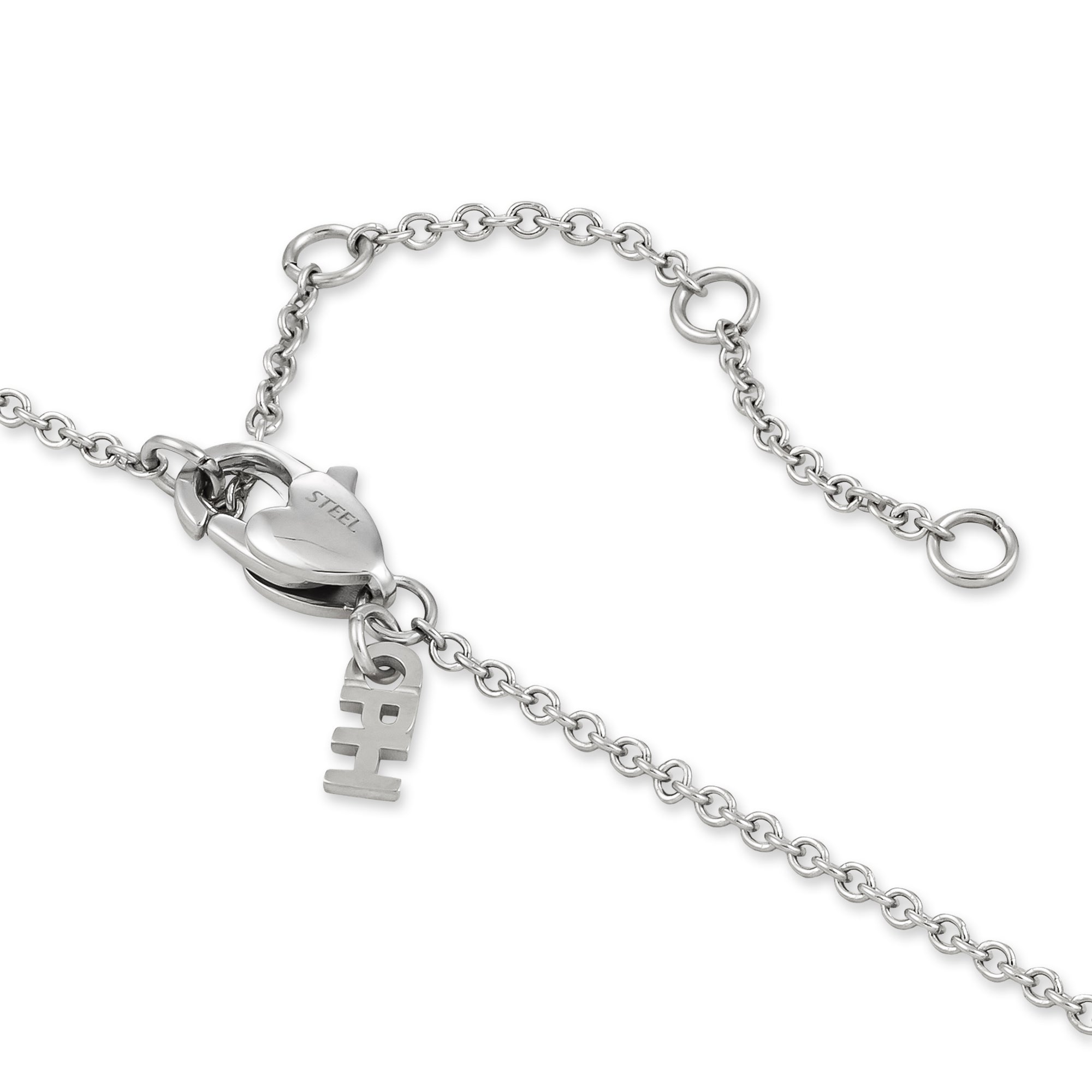 Das COPENHAGEN STUDIOS Armband - Balloon Hearts von Copenhagen Studios ist mit einer silbernen Kette und einem Karabinerverschluss ausgestattet und zeigt minimalistische Eleganz, inspiriert von den berühmten Kollektionen der Marke.