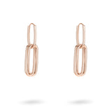 Die LIEBESKIND BERLIN Ohrhänger - Special Link von Liebeskind Berlin sind elegante, längliche, ovale Ohrringe in Gold, ein zeitloses Accessoire, das auf weißem Hintergrund wunderschön zur Geltung kommt.