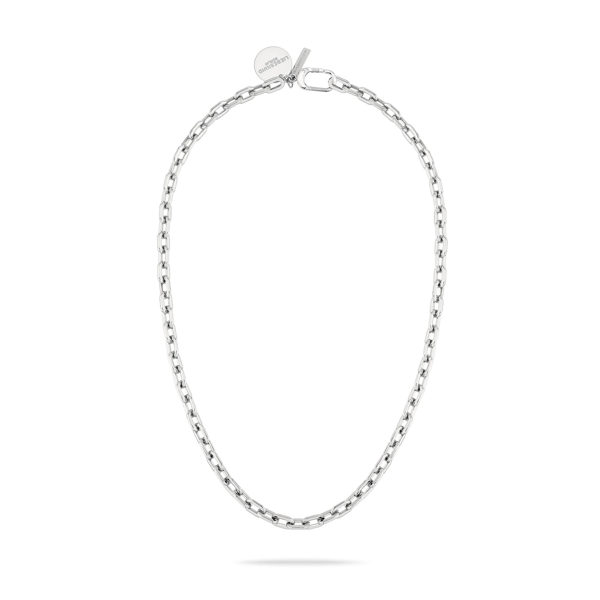 LIEBESKIND BERLIN Halskette - Der doppelte Anhänger: Silberne ovale Gliederkette mit rundem Anhänger von Liebeskind Berlin, idealer Damen Schmuck, abgebildet auf weißem Hintergrund.