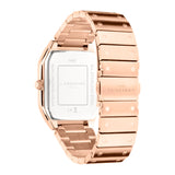 Die LIEBESKIND BERLIN Armbanduhr - The Modern Staple in Roségold mit rechteckigem Gehäuse wird von hinten gezeigt und präsentiert das Markenlogo von Liebeskind Berlin.