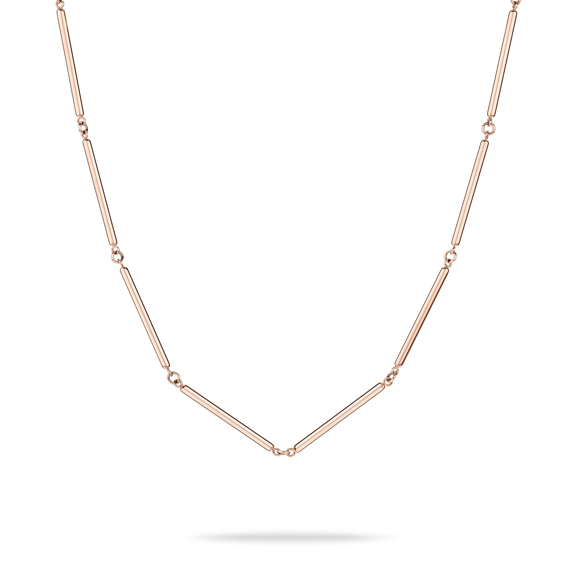 Die Tamaris Halskette - Modern Chain von Tamaris präsentiert sich in Rosegold mit schlanken Bar-Gliedern in dezenter V-Form auf weißem Hintergrund - ein elegantes Must-have für Damen.