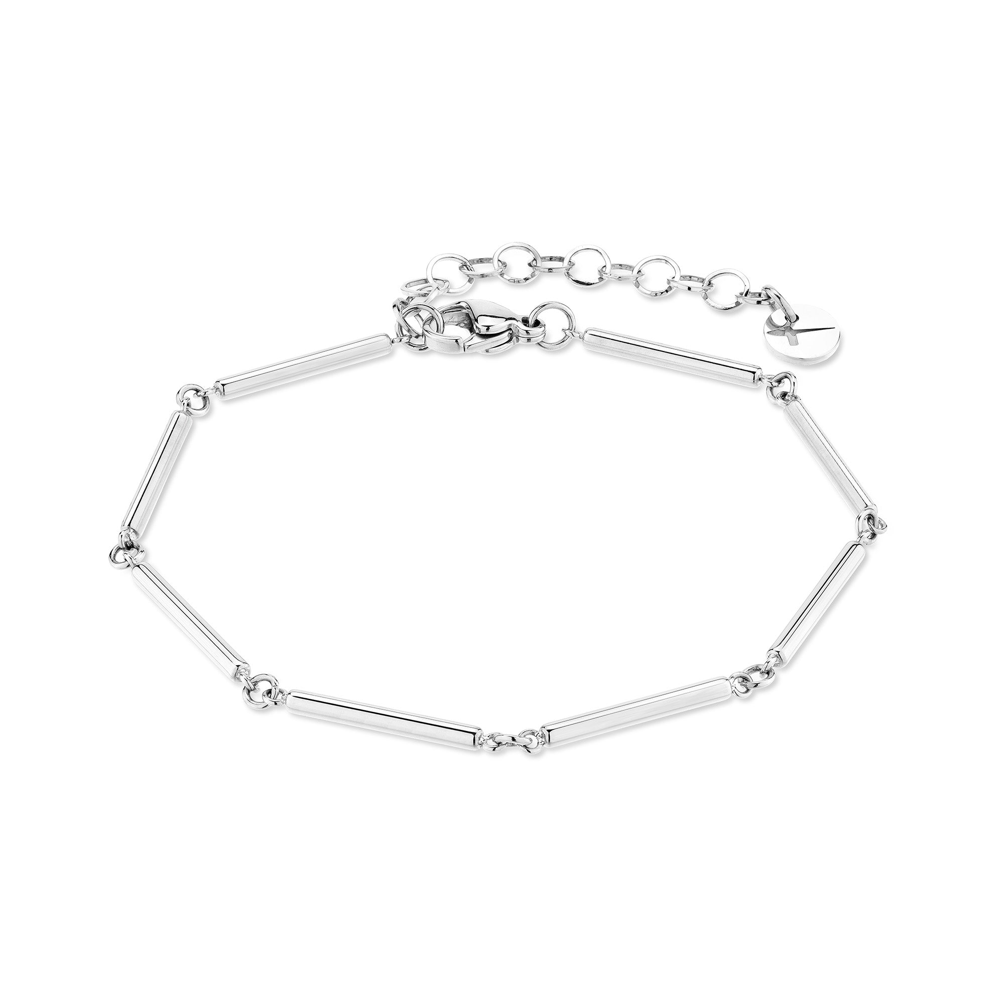 Das Tamaris Armband - Modern Chain ist ein zartes Silberarmband mit kleinen zylindrischen Gliedern und einem verstellbaren Verschluss - ein stilvolles Essential für jede Damen Schmuck Kollektion von Tamaris.
