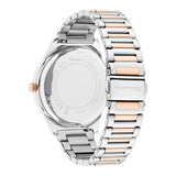 Rückansicht der Tamaris Armbanduhr - The Vintage Classic von Tamaris, mit einem silbernen Zifferblatt, einem eleganten Edelstahlarmband und einem gravierten Gehäuse.