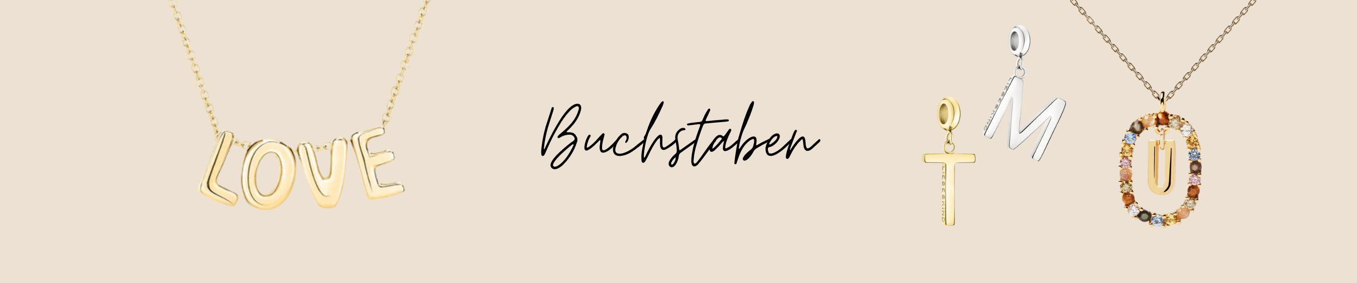 Buchstaben Schmuck: goldene LOVE Halskette und Anhänger mit Initialen T, M und U für personalisierten Damenschmuck.