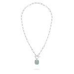 Die LIEBESKIND BERLIN Halskette - The Colour Epoxy von Liebeskind Berlin zeichnet sich durch längliche Glieder, einen achteckigen Anhänger und einen eleganten T-Bar-Verschluss auf einem schlichten weißen Hintergrund aus.