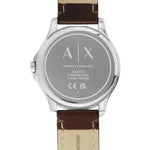 Armani Exchange Armbanduhr mit blauem Zifferblatt mit silbernen Indizes und Datumanzeige, silbernem Gehäuse und braunem Lederband; Zusatzbild 