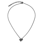 Die LIEBESKIND BERLIN Halskette - Classy Heart von Liebeskind Berlin besteht aus einer dünnen Edelstahlkette mit einem kleinen Herzanhänger, einem verstellbaren Verschluss und einem dunklen Metallfinish.