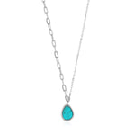 Die Ania Haie Halskette - Turquoise Hidden Gem von Ania Haie besteht aus einem türkisfarbenen Anhänger in Tropfenform und zwei einzigartigen Kettenformen - ein echter Blickfang für Schmuckliebhaber.