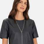 Liebeskind Berlin Halskette - The T-bar mit flexiblem T-Bar Verschluss in der Farbe silber Tragebild