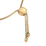 Liebeskind Berlin Armband bestehend aus einer goldenen Kette und einem Metallstreifen; Bild vom Verschluss