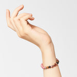 Liebeskind Berlin Armband bestehend aus Rhodonit Beads; Tragebild