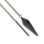 Liebeskind Berlin Ohrhänger mit geometrischem Pendulum-Anhänger in der Farbe schwarz Nahaufnahme