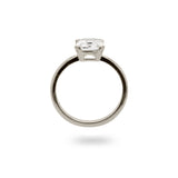 24KAE Ring in der Farbe silber mit großem weißen achteckigen Stein; Größe 56 Produktbild 