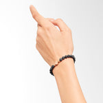 Liebeskind Berlin Armband bestehend aus schwarzen Quarzbeads; Tragebild