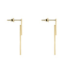 Die Geometric von Liebeskind Berlin sind minimalistische goldene Ohrstecker aus Edelstahlschmuck - ideal für den eleganten Alltag. Kombinieren Sie diese LIEBESKIND BERLIN Ohrhänger mit anderen Stücken für einen raffinierten, gehobenen Look.