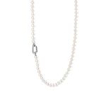 Ti Sento Milano Perlenkette "Classy Pearl" mit glänzenden weißen Perlen und markantem silberfarbenem Gliederelement.