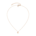 Die LIEBESKIND BERLIN Halskette - My Heart Small von Liebeskind Berlin hat eine goldene Kette, einen zierlichen Herzanhänger und einen verstellbaren Verschluss - ein ideales Geschenk für jemand Besonderen.