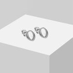 Liebeskind Berlin Ohrstecker bestehend aus einer silbernen Schlangenkette im Layeringstyle; Zusatzbild