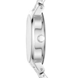 DKNY Armbanduhr mit silbernem Sunray-Ziffernblatt, silbernem Gehäuse und silbernem facettiertem Edelstahlband Seitenansicht