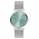 Liebeskind Berlin Armbanduhr mit grünem Zifferblatt, silbernem Gehäuse und silbernem Meshband Produktbild