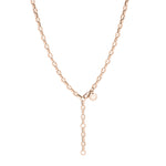 Die LIEBESKIND BERLIN Halskette - The Nugget von Liebeskind Berlin zeichnet sich durch ovale, goldene Glieder, eine tropfenförmige Kette und einen runden Anhänger am Verschluss aus - eine Edelstahlkette im urbanen Stil für Ihre Sammlung.