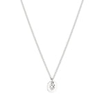 Die LIEBESKIND BERLIN Halskette - Keep Loving von Liebeskind Berlin ist eine silberne Kette mit einem runden Anhänger mit ausgeschnittenem Herz, perfekt als Schmuck Damen und ergänzt wunderschön jeden Stil. Abgebildet auf weißem Hintergrund.