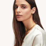 Liebeskind Berlin Creole - The Knot; mit Knotenstruktur in der Farbe gold Tragebild