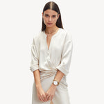 Liebeskind Berlin Armband - The Woven; breites Armband mit grober Struktur in der Farbe gold Tragebild