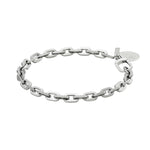 Liebeskind Berlin Armband bestehend aus einer groben, silbernen Gliederkette und zwei silbernen Anhängern; Produktbild