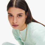 Liebeskind Berlin Creole - The Woven; mit grober Struktur in der Farbe gold Tragebild