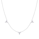 Tamaris Halskette mit feiner Kette und drei Zirkonia im Blüten Design in der Farbe silber Produktbild