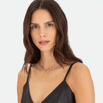 Liebeskind Berlin Halskette bestehend aus einer roségoldenen Gliederkette mit einem T-Bar-Verschluss; Tragebild